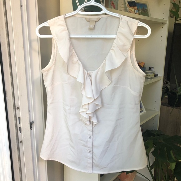 Beautiful Cream Top - Picture 1 of 4